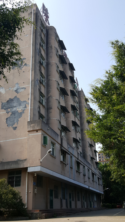 广东省教育厅该不该为违法变更行为买单
