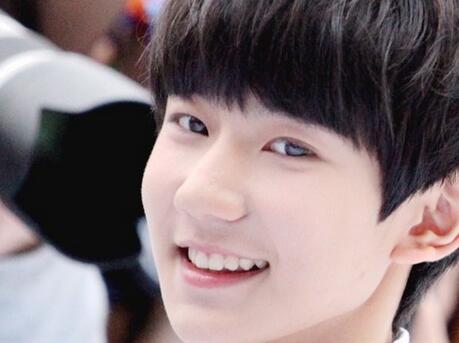 �ڵ�˧��С������ ����¹�����׷嶼���ǵ�һ