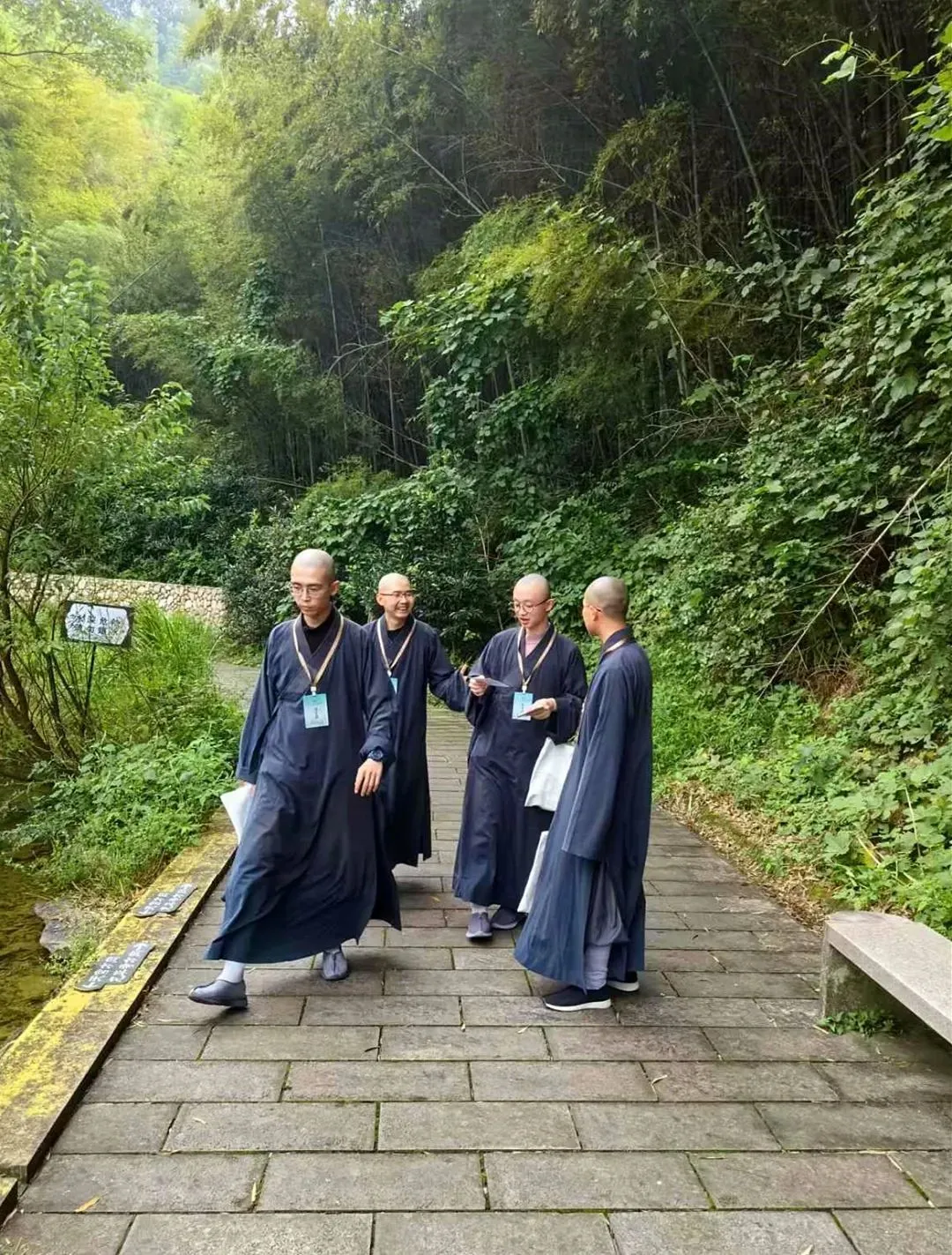 从不知所云到团体夺冠,一位学僧的佛教论辩会真实经历